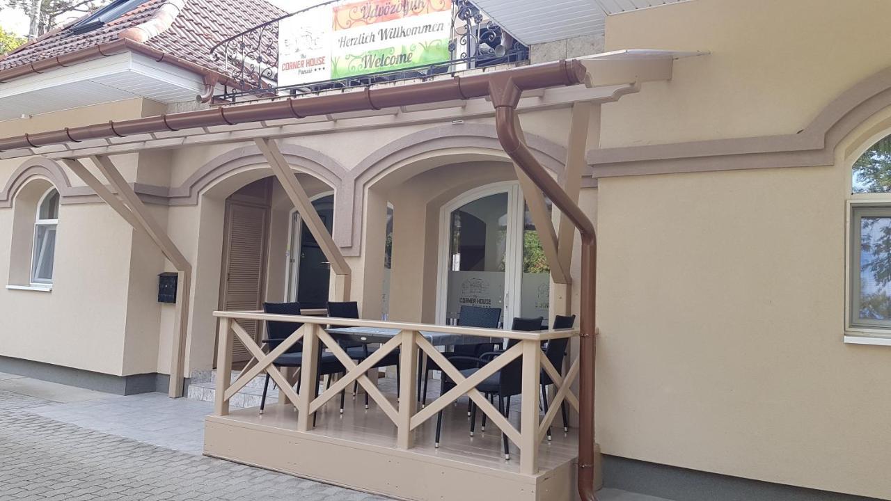 The Corner House Panzio Ξενοδοχείο Tata Εξωτερικό φωτογραφία